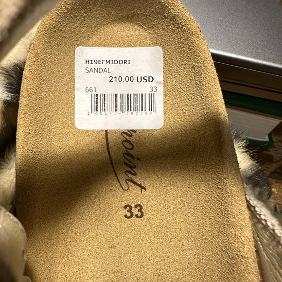 Bonpoint Faux Fur Sandals Girls Size 33 (US Size 2). Leopard pattern. NWT